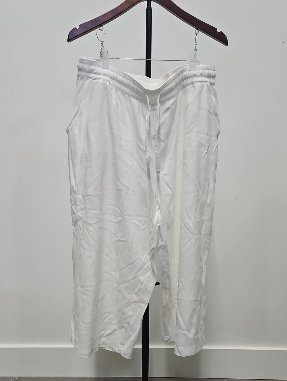 Lands' End White Elastic-Waist Pull-On Pants
